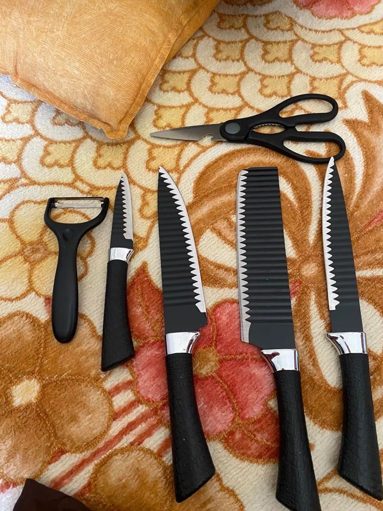 As seis peças do kit
